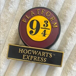 Platform 9 3/4 Hogwarts Express Sign